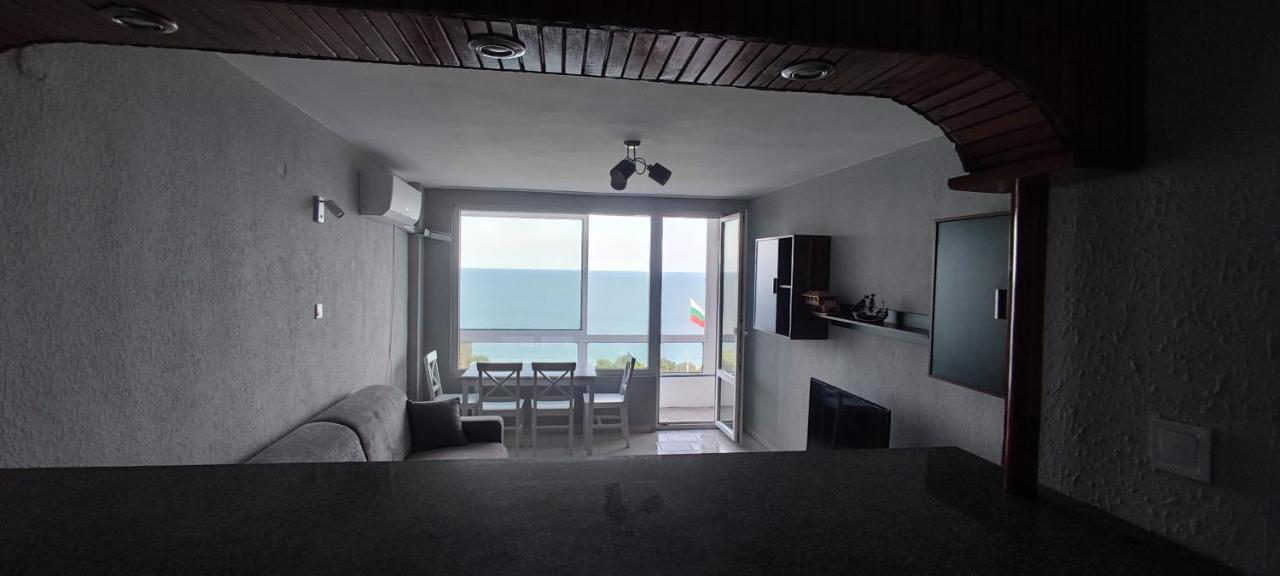 Apartment Sea View Flora