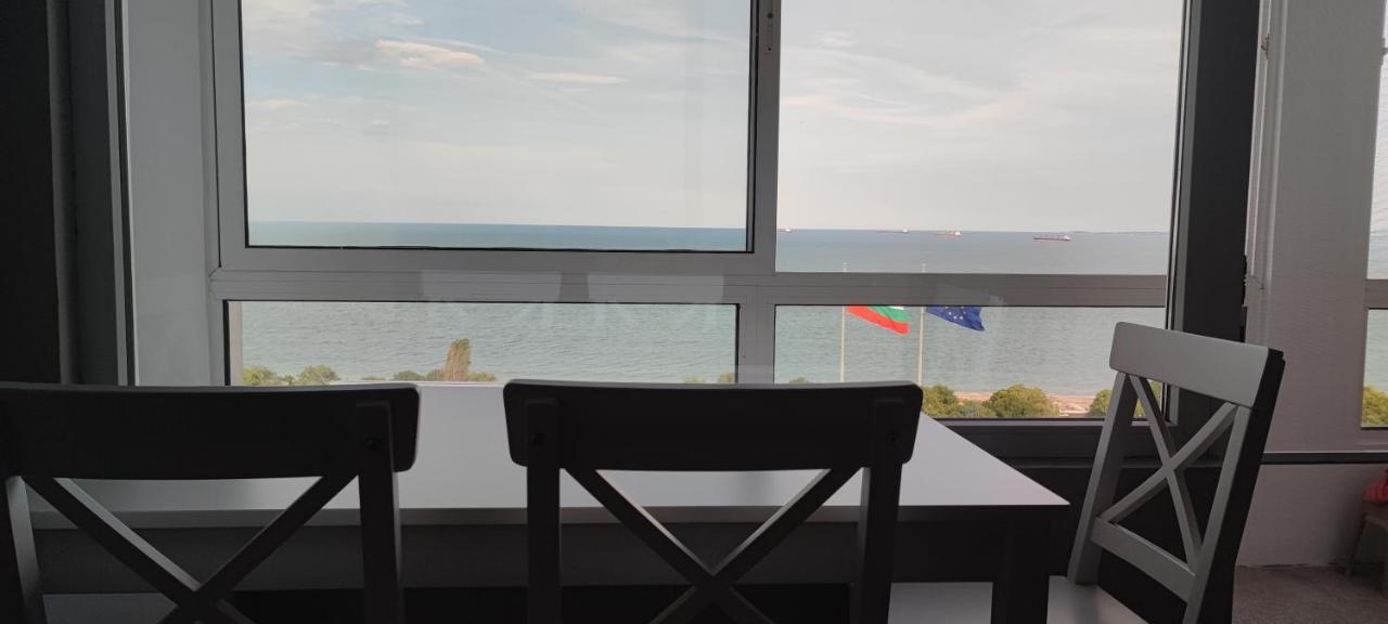 Sea View Flora *
